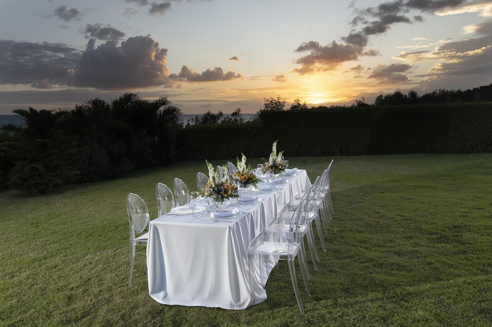 Hilton Garden Inn La Romana — Restaurant & bars in La Romana