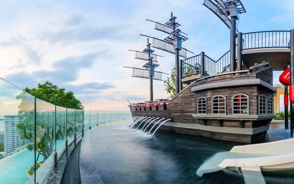 Somerset Pattaya — Attractions for children in Pattaya, Chonburi