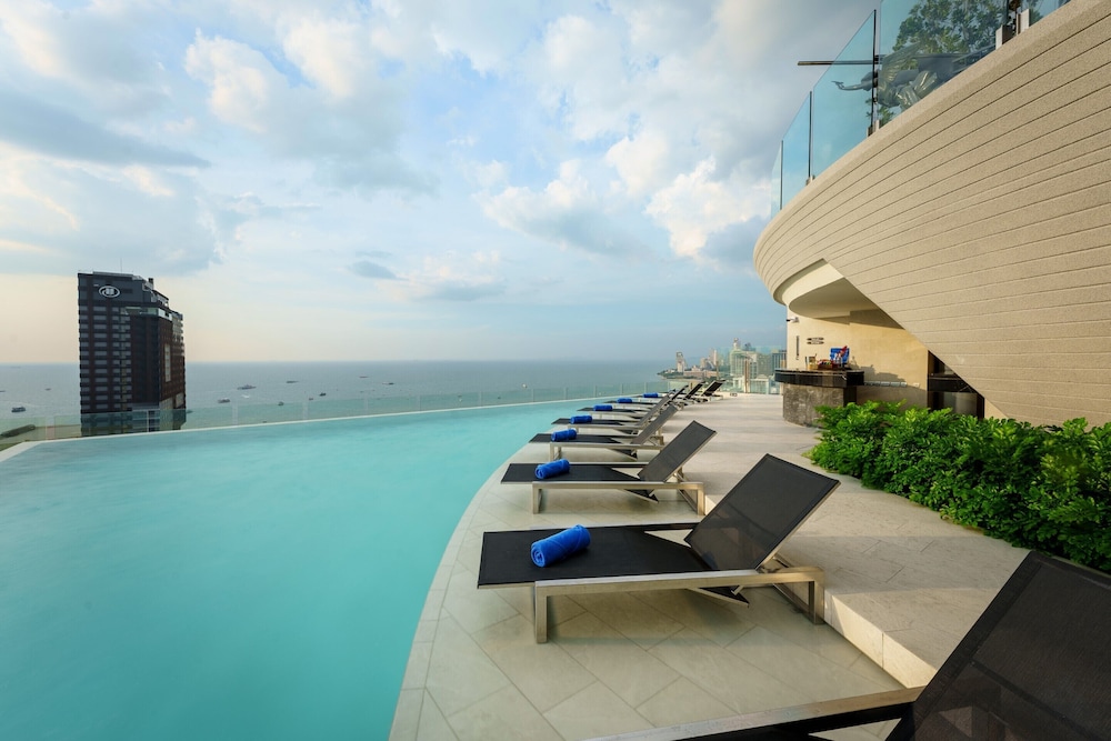 Somerset Pattaya — Main photo in Pattaya, Chonburi