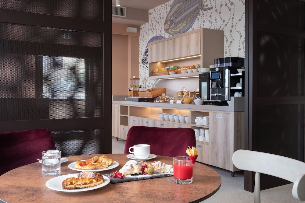 Adesso Hotel - zdjęcie 5