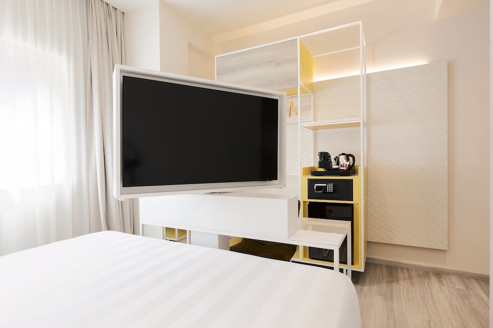 Adesso Hotel — Hotel rooms in Rome, Lazio