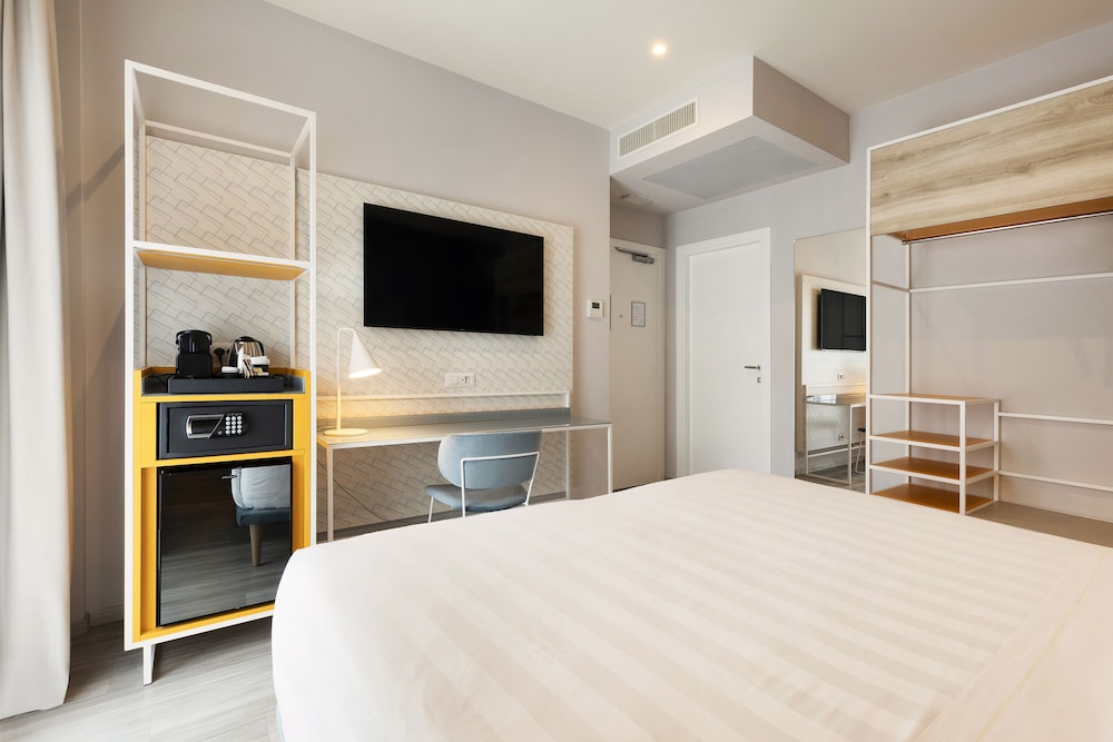 Adesso Hotel - zdjęcie 2