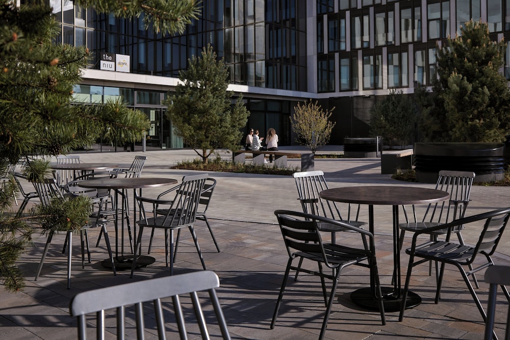 Candlewood Suites Dusseldorf Airport by IHG — Hotel building in Düsseldorf, North Rhine-Westphalia