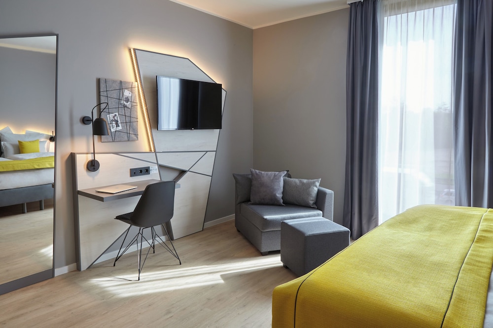 Candlewood Suites Dusseldorf Airport by IHG — Hotel rooms in Düsseldorf, North Rhine-Westphalia