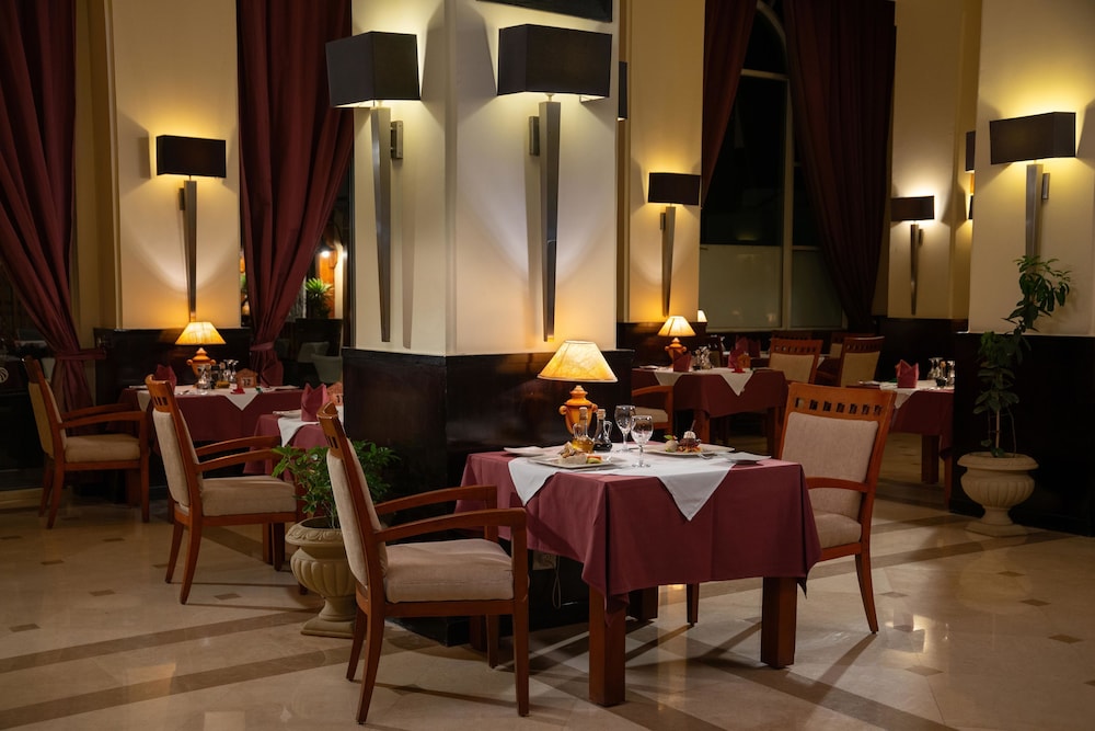 Cleopatra Luxury Resort Makadi Bay — Restaurant & bars in Makadi Bay, Red Sea