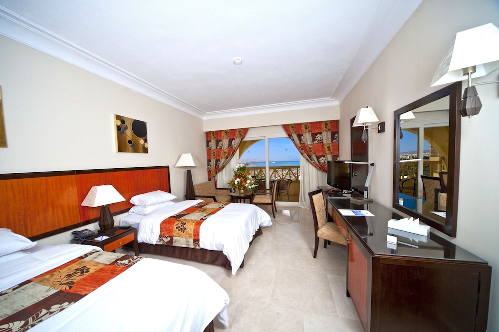 AMC Royal Hotel & Spa — Hotel rooms in Hurghada, Red Sea