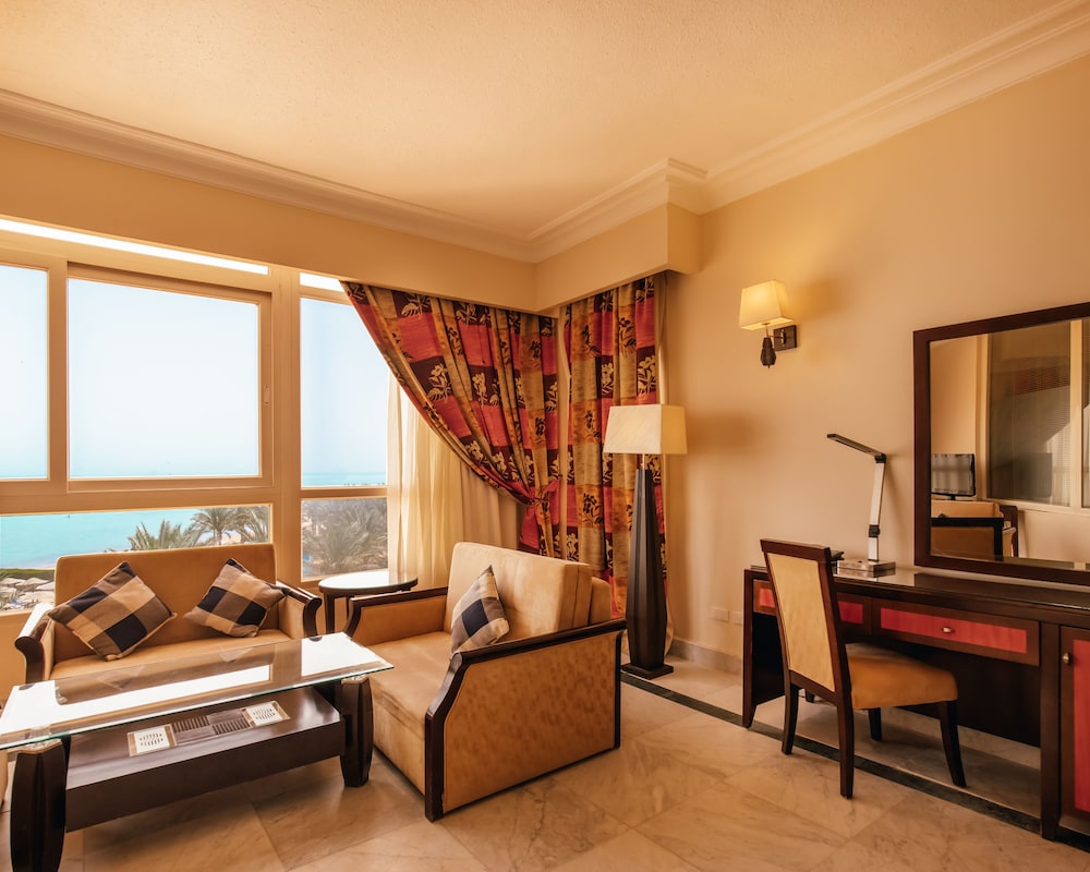 AMC Royal Hotel & Spa — Hotel rooms in Hurghada, Red Sea