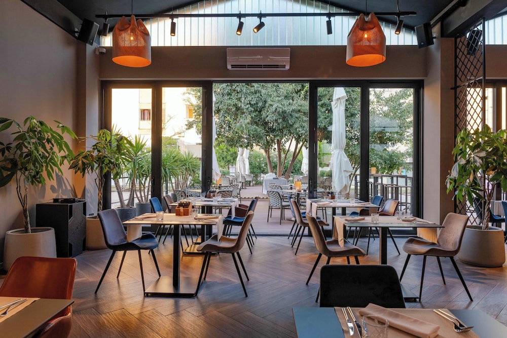 Hotel A'mare — Restaurant & bars in Zadar, Zadar