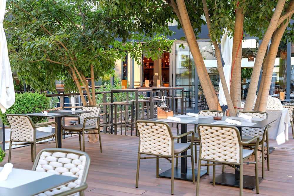 Hotel A'mare — Restaurant & bars in Zadar, Zadar