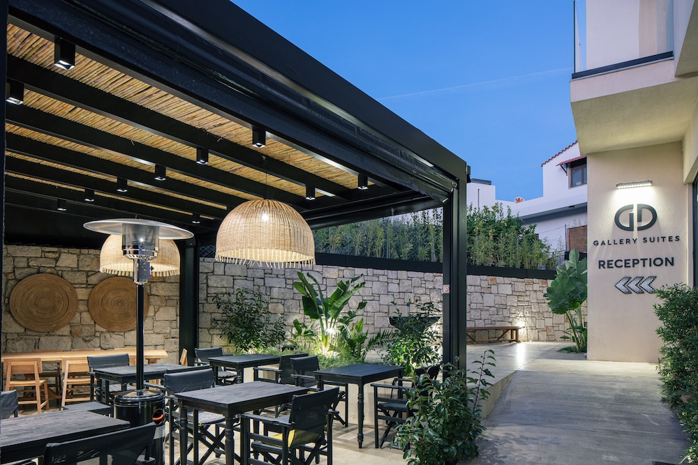 Chapter 02 Gallery Suites — Restaurant & bars in Heraklion