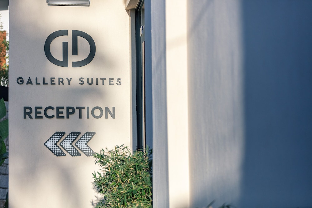 Chapter 02 Gallery Suites — Hotel building in Heraklion