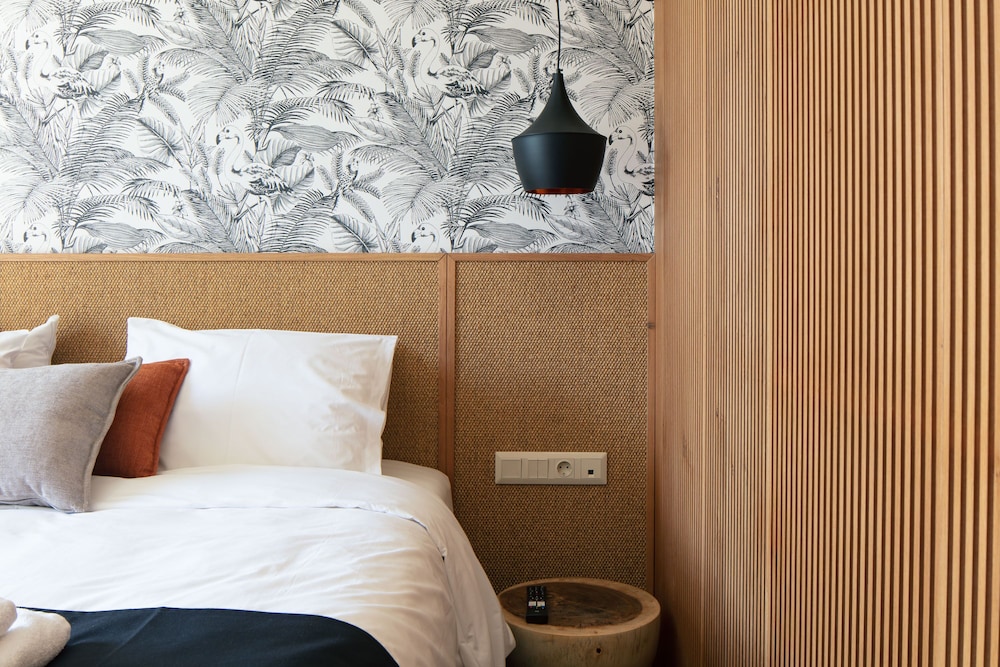 Chapter 02 Gallery Suites — Hotel rooms in Heraklion