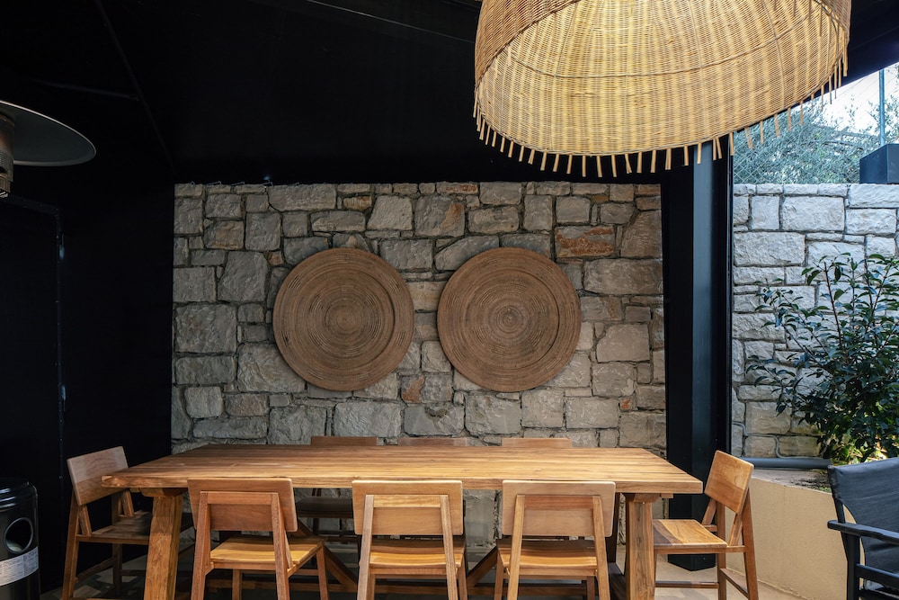 Chapter 02 Gallery Suites — Restaurant & bars in Heraklion