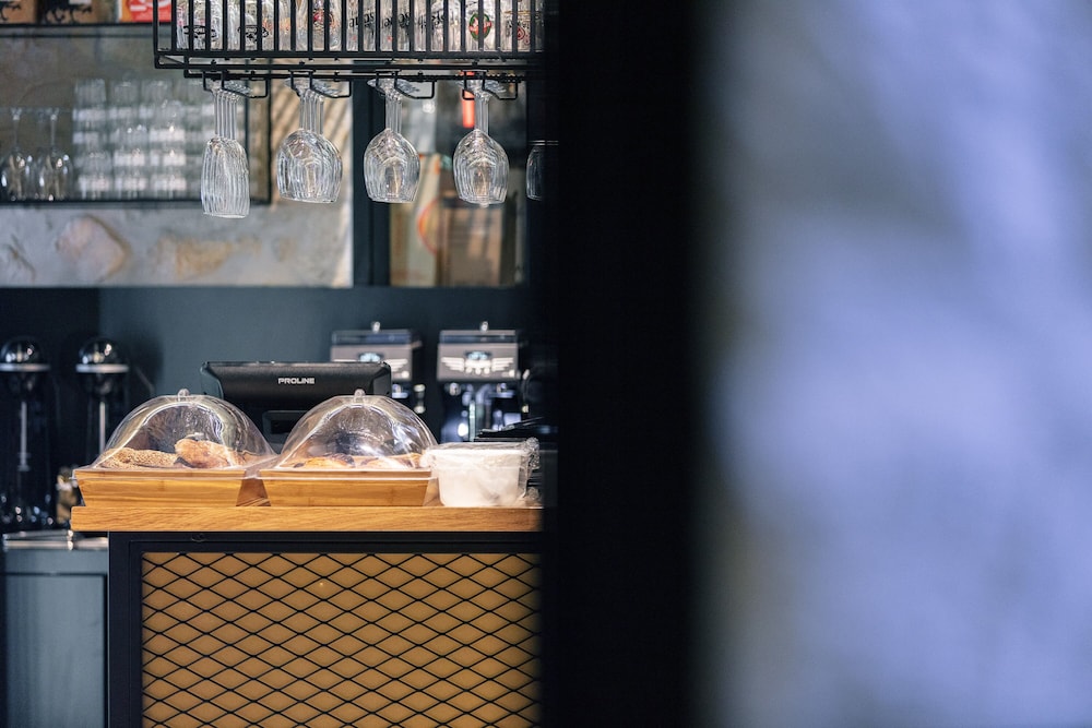 Chapter 02 Gallery Suites — Restaurant & bars in Heraklion