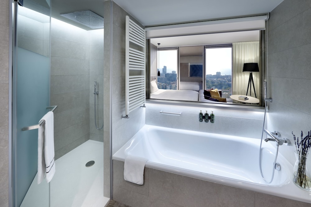 The Level At Melia Barcelona Sky — Hotel rooms in Barcelona, Catalonia