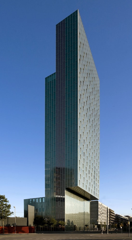 The Level At Melia Barcelona Sky — Hotel building in Barcelona, Catalonia