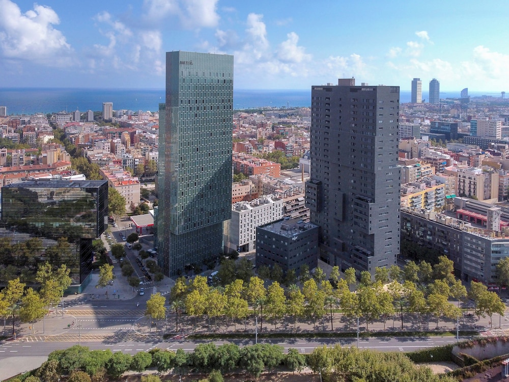 The Level At Melia Barcelona Sky — Hotel building in Barcelona, Catalonia