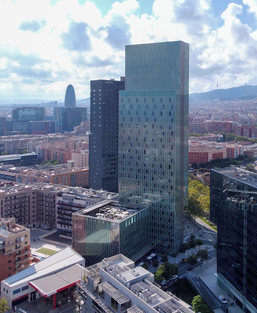The Level At Melia Barcelona Sky — Hotel building in Barcelona, Catalonia
