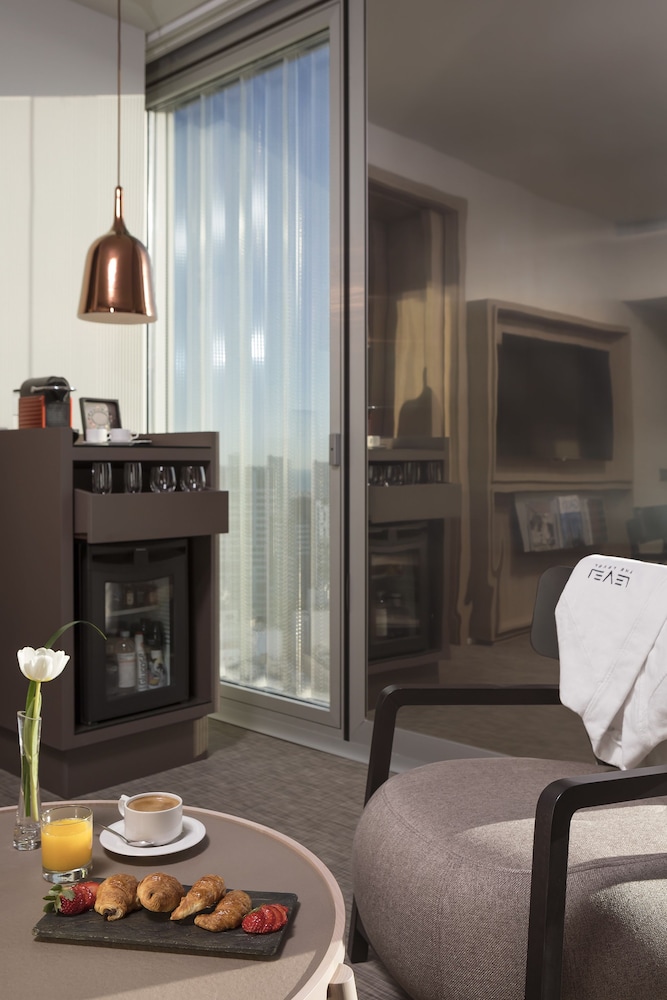 The Level At Melia Barcelona Sky — Hotel rooms in Barcelona, Catalonia