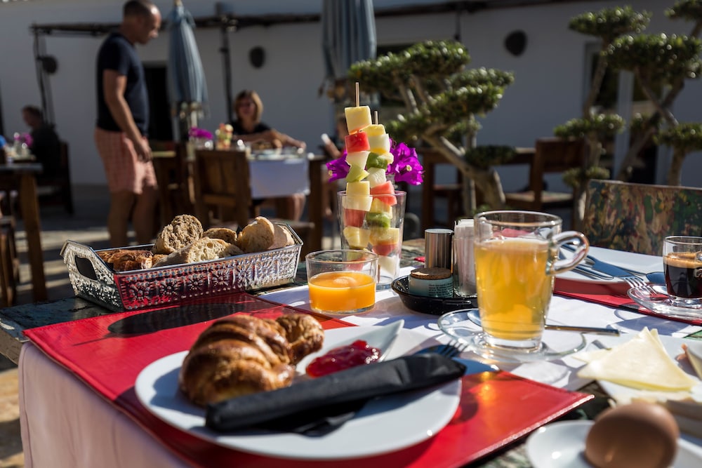 Boutique Hotel Ibizazen — Restaurant & bars in Santa Eulalia, Balearic Islands