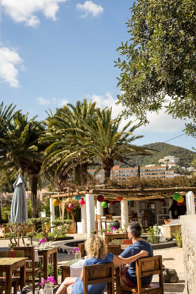 Boutique Hotel Ibizazen — Restaurant & bars in Santa Eulalia, Balearic Islands
