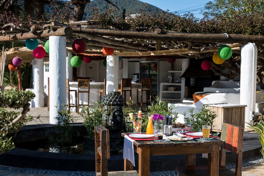Boutique Hotel Ibizazen — Restaurant & bars in Santa Eulalia, Balearic Islands