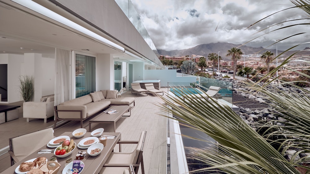 Domes Baobab Suites — Hotel rooms in Costa Adeje, Canary Islands