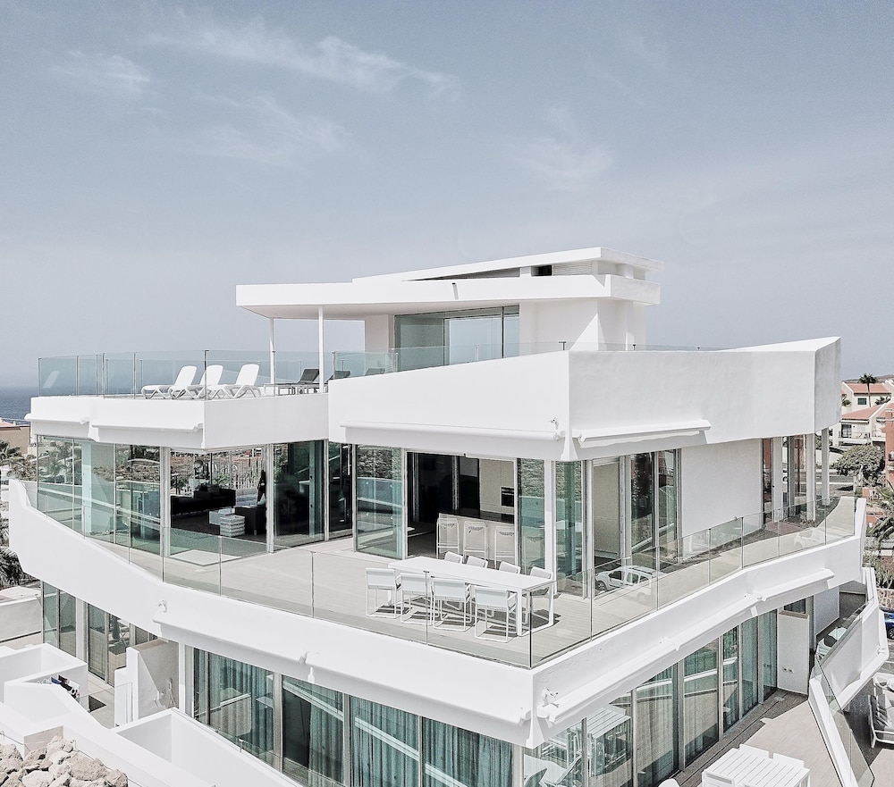 Domes Baobab Suites — Hotel rooms in Costa Adeje, Canary Islands