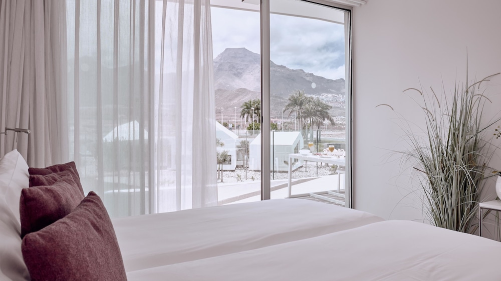 Domes Baobab Suites — Hotel rooms in Costa Adeje, Canary Islands