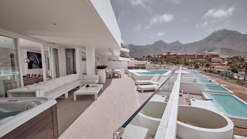 Domes Baobab Suites — Hotel rooms in Costa Adeje, Canary Islands