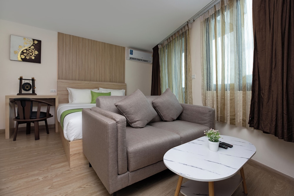Icheck Inn Darisa Patong — Hotel rooms in Patong Beach, Phuket Province