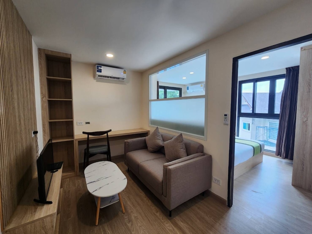 Icheck Inn Darisa Patong — Hotel rooms in Patong Beach, Phuket Province