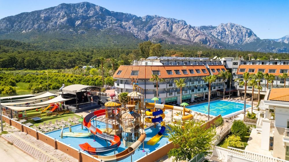 . Dedeman Kemer Resort - Ultra All Inclusive