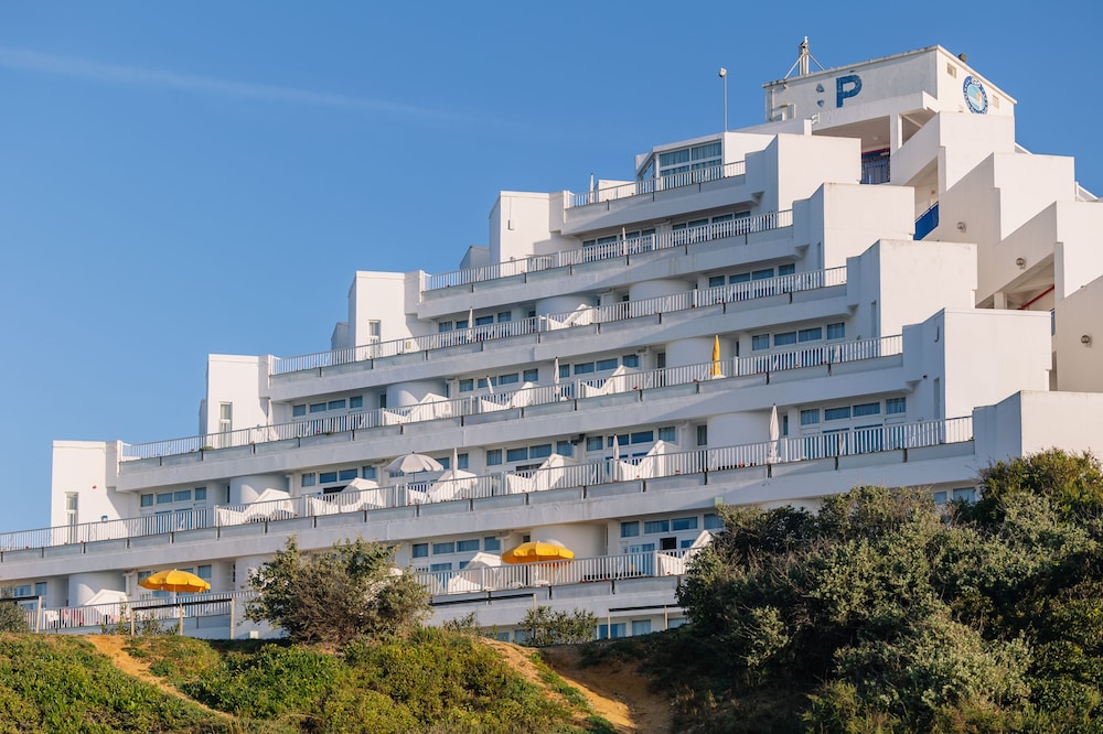 Monicca Collection Suites and Residences — Hotel building in Albufeira, Faro