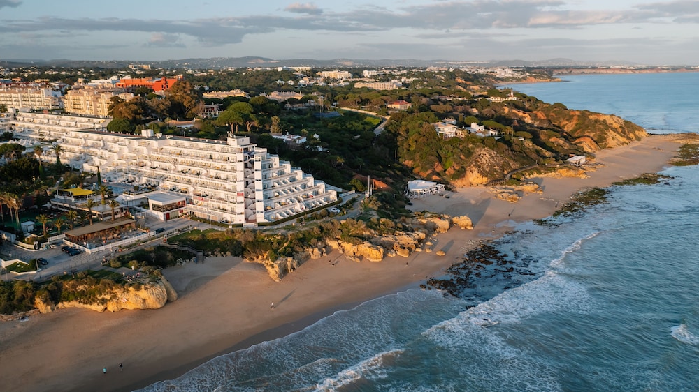 Monicca Collection Suites and Residences — Beach in Albufeira, Faro