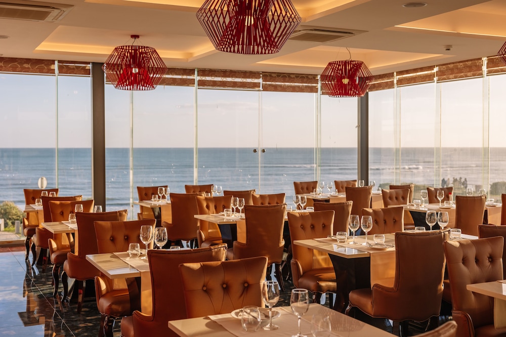 Monicca Collection Suites and Residences — Restaurant & bars in Albufeira, Faro