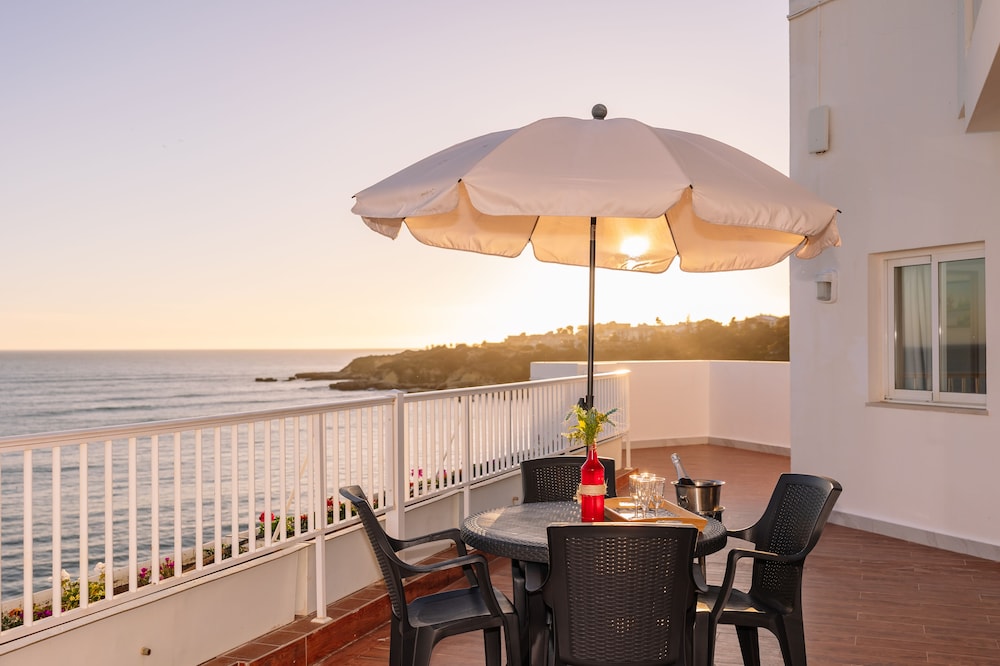 Monicca Collection Suites and Residences — Hotel building in Albufeira, Faro