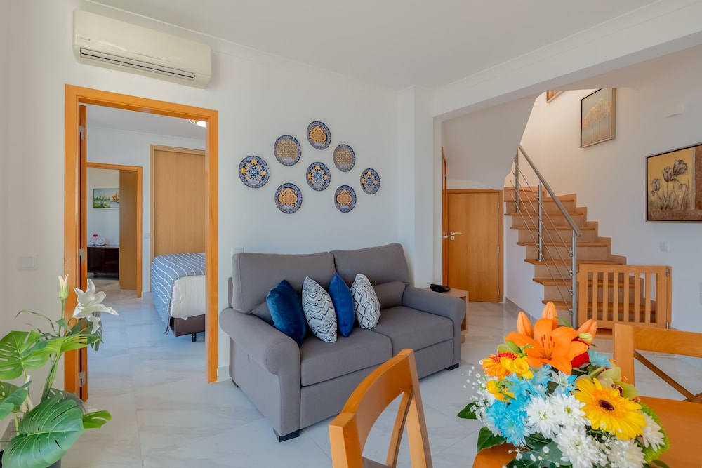 Monicca Collection Suites and Residences — Hotel rooms in Albufeira, Faro
