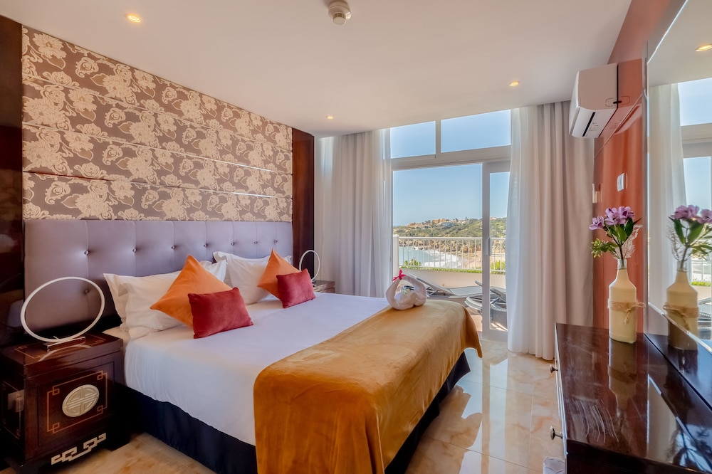 Monicca Collection Suites and Residences — Hotel rooms in Albufeira, Faro