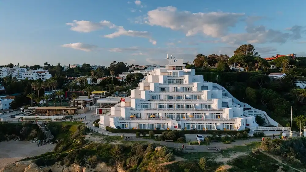 Monicca Collection Suites and Residences — Hotel building in Albufeira, Faro