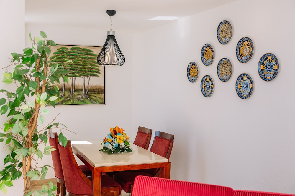 Monicca Collection Suites and Residences — Restaurant & bars in Albufeira, Faro