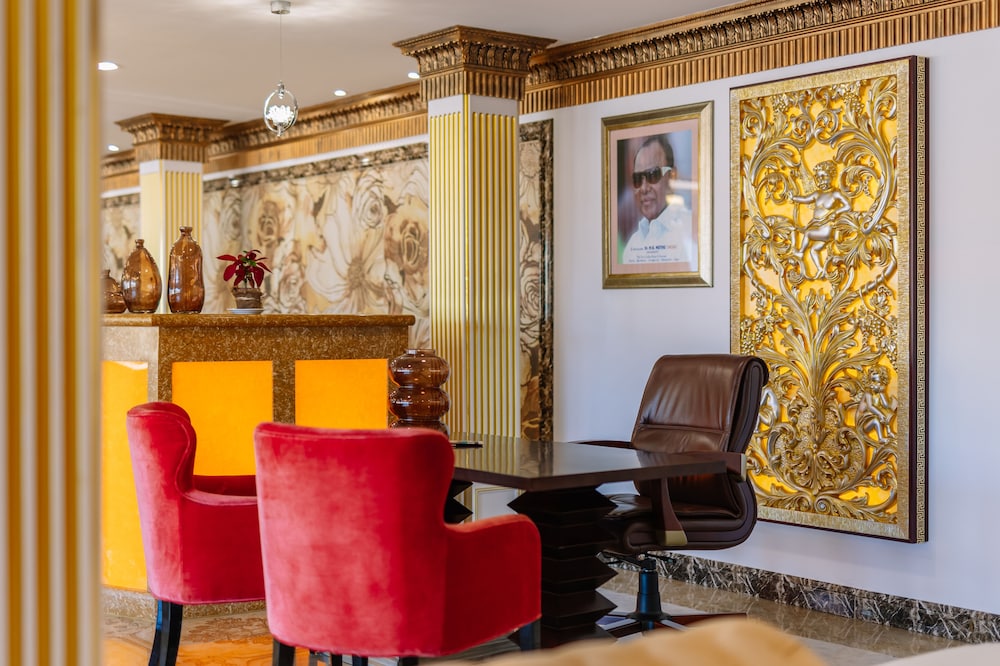 Monicca Collection Suites and Residences — Hotel building in Albufeira, Faro
