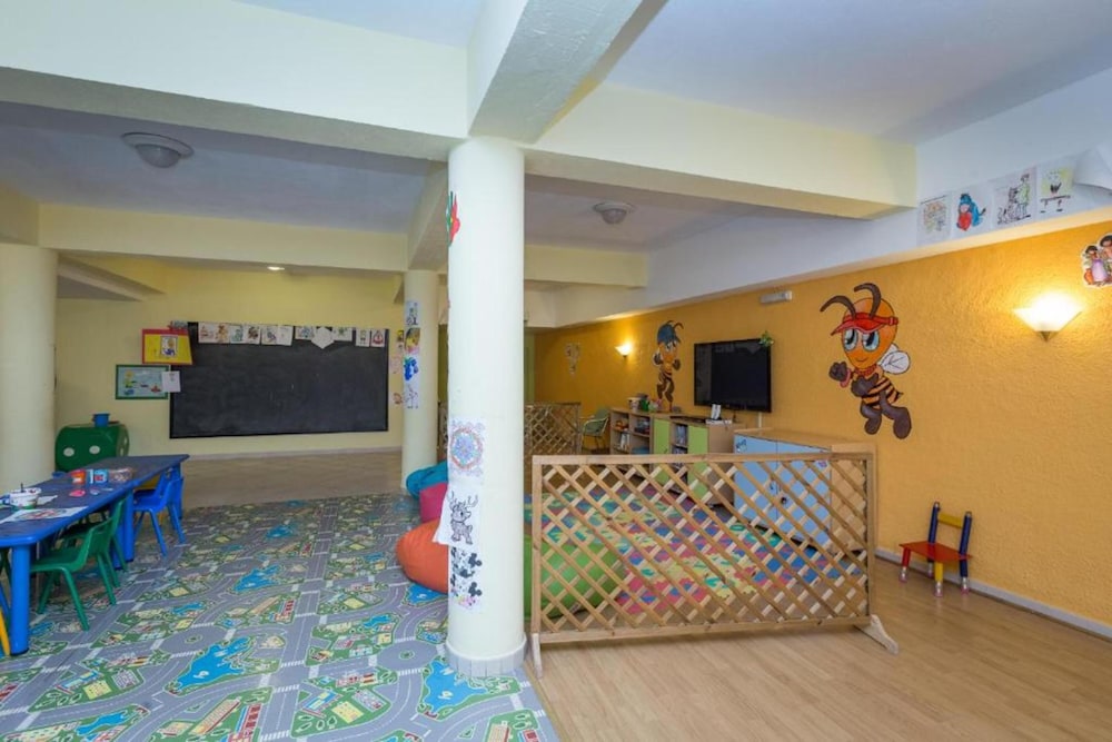 Monicca Collection Suites and Residences — Attractions for children in Albufeira, Faro