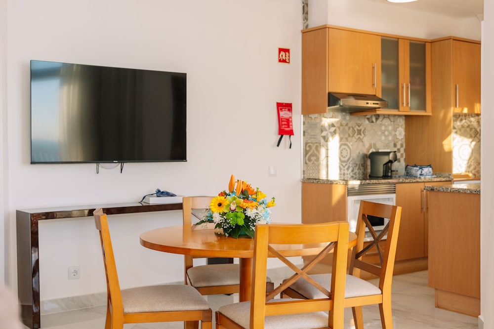 Monicca Collection Suites and Residences — Hotel rooms in Albufeira, Faro