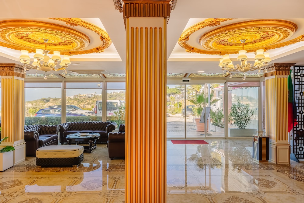 Monicca Collection Suites and Residences — Hotel building in Albufeira, Faro