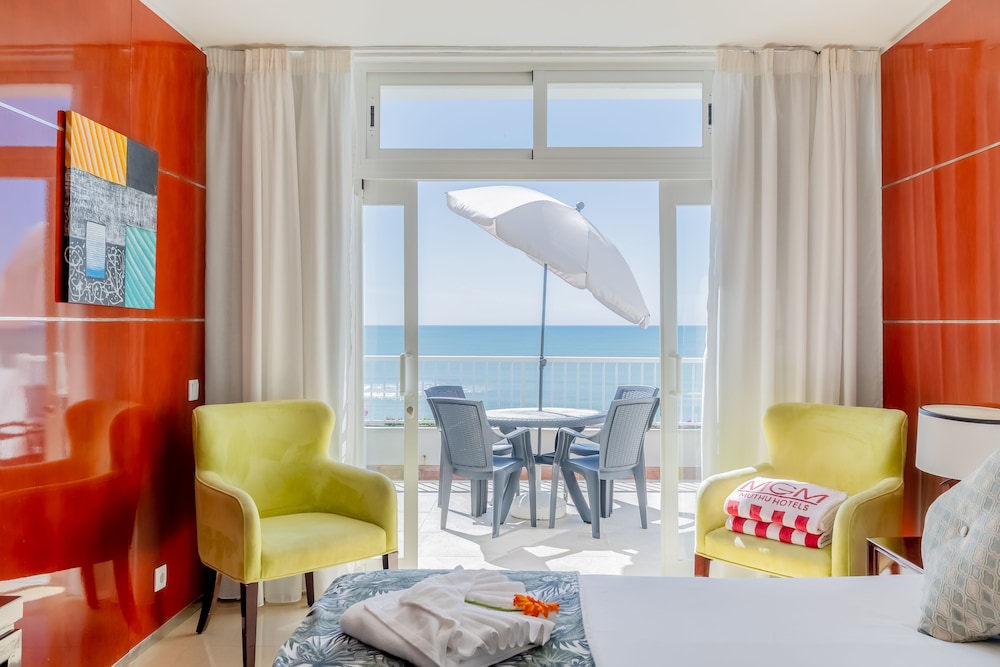 Monicca Collection Suites and Residences — Hotel rooms in Albufeira, Faro