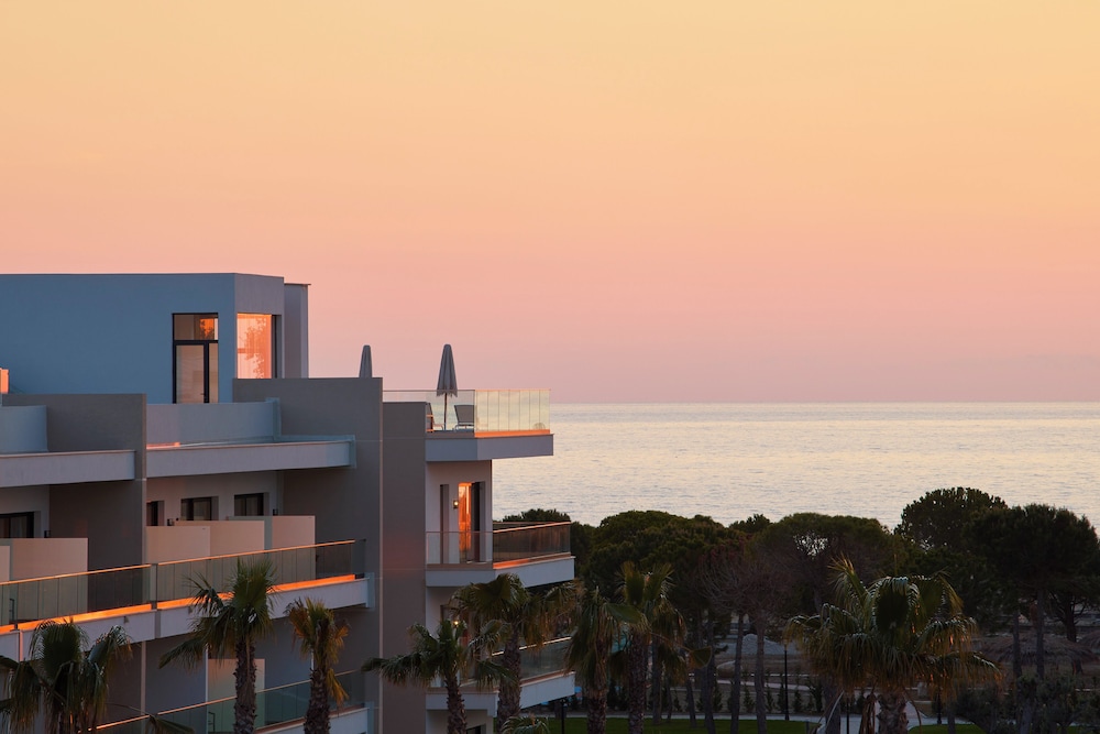 Melia Durres Albania — Hotel building in Durres, Durres