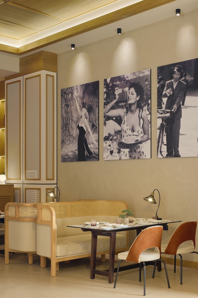 Melia Durres Albania — Restaurant & bars in Durres, Durres