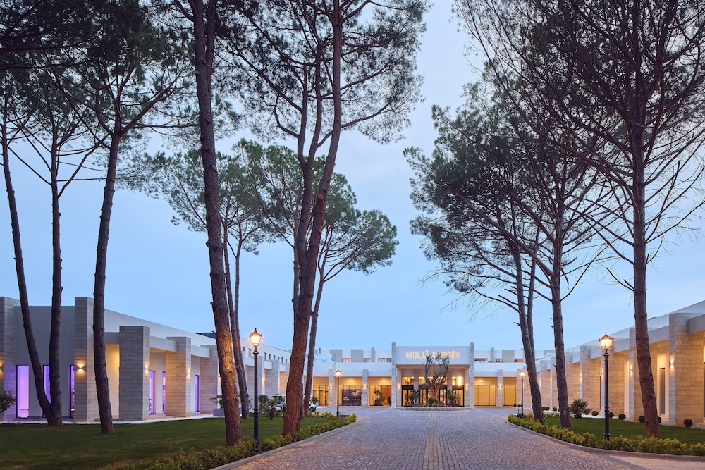 Melia Durres Albania — Hotel building in Durres, Durres