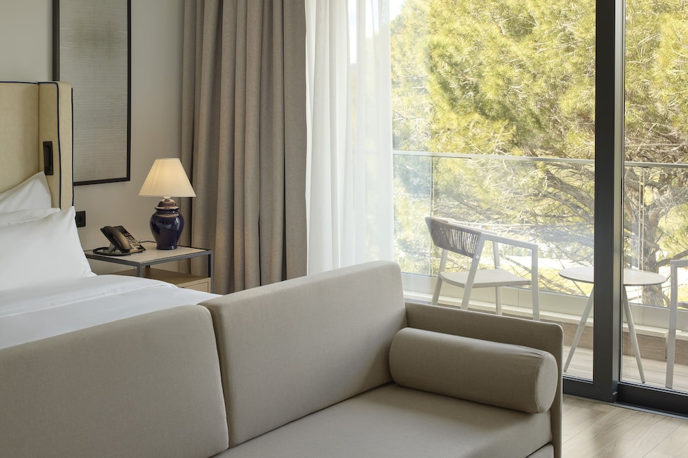 Melia Durres Albania — Hotel rooms in Durres, Durres